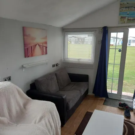 Bluebell Chalet Leysdown-on-Sea Exterior photo